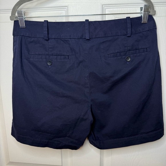 Talbots Navy Blue Flat Front Shorts with Tailored Design Size 8 GUC - Picture 2 of 4